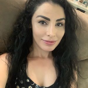 Meet your Posher, Mayra